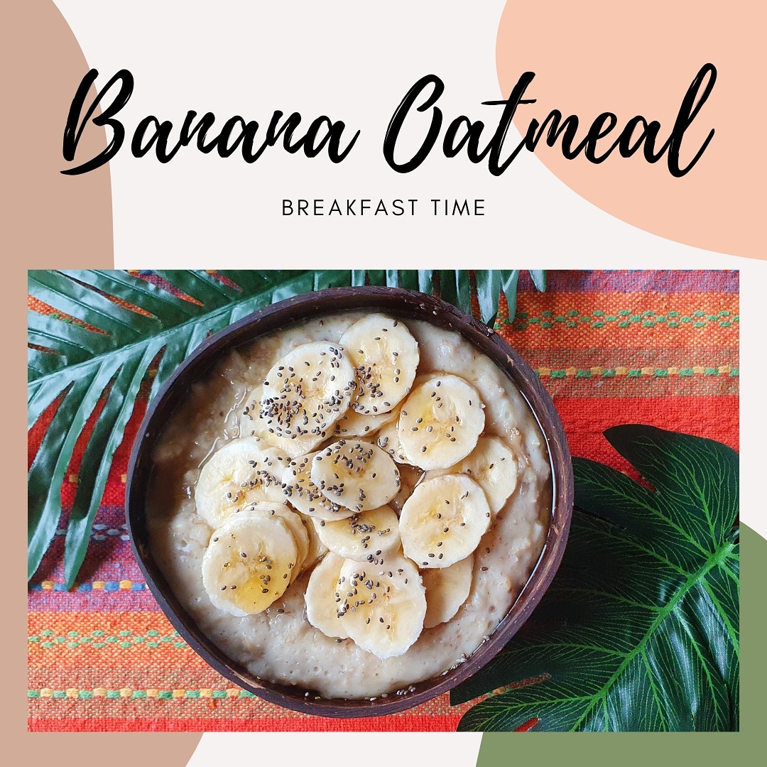 Jessie_Cooking's tweet photo. Good morning ☀️ 
I just cooked Banana Oatmeal with honey. I personally think adding 2 teaspoon of honey to your oatmeal is a great thing. It's a natural product that full of benefits like antioxidants so much better than sugar.

The recipe required just 5 ingredients.

#breakfast https://t.co/pE3gB3aeIW