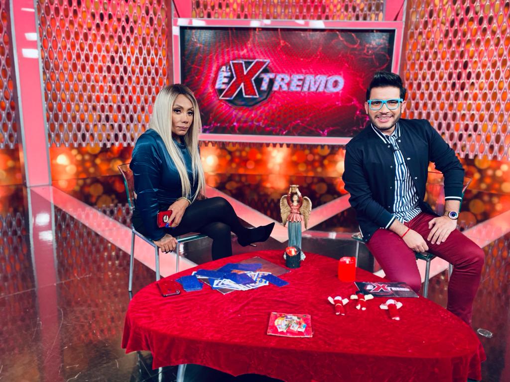 AlExtremo's tweet photo. Como siempre @brujazulematv nos sorprenderá con sus comentarios 😱. 

@AztecaUNO EN VIVO y GRATIS -->  https://t.co/4jCwAofSoh https://t.co/mBK4eEDdxQ