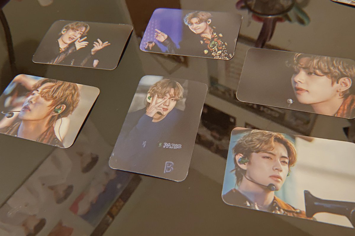 namjinnie_93's tweet photo. ✨Taehyung Giveaway ✨

Prize:
6 photocards + freebies 💜

Rules:
-Follow &amp; Retweet 
- tag @BTS_twt 

Ends October 25th noon CST https://t.co/iCOxm28Zgb