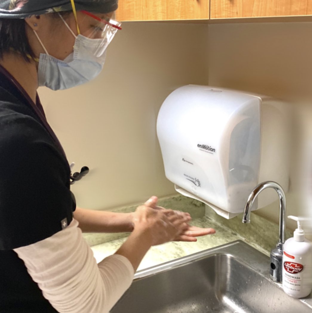 MacKidCucamonga's tweet photo. I spy Lifebuoy Total 10
handwash in the break room getting rid of the germs.

#Meetup #LifebuoyUS #sponsored #LifeBuoyPartner https://t.co/uqEHuGUWx3