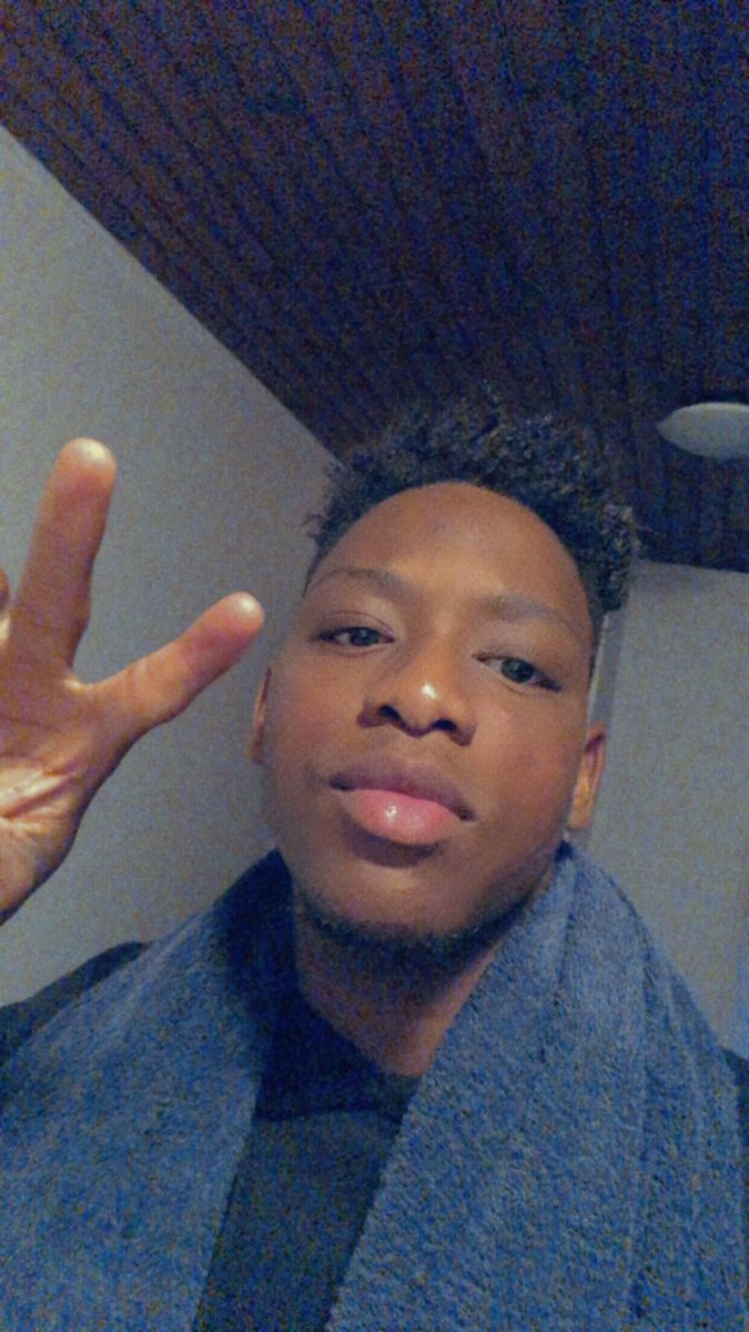 yann_klssa's tweet photo. @vince_GOT 2006☺️ / 2011😎 / 2019😏 / 2020🥰 https://t.co/E7UiLQAN2j