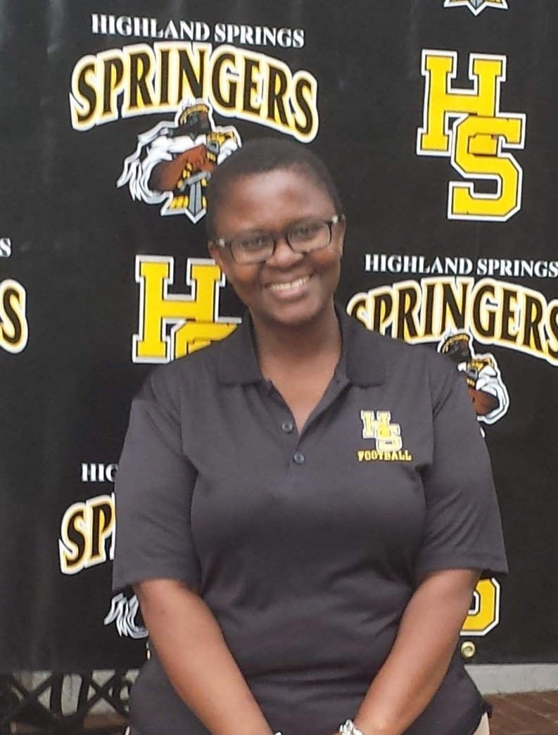 Tinkhani's tweet photo. Couldn't let it get to midnight without participating #TheSprings #OnceASpringerAlwaysASpringer #iwasskinny #for17minutes #HCPSspiritfriday #HSHSvsVHS https://t.co/sSaxqRqosi