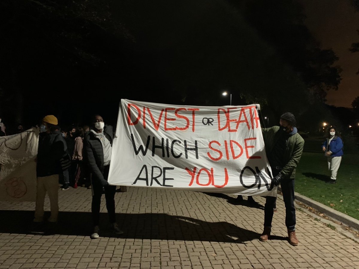 lesypersound's tweet photo. #NUCommunityNotCops
No justice, no peace
Abolish Police
No justice, no peace
No camps police
F12 https://t.co/CfTt4Gw45n