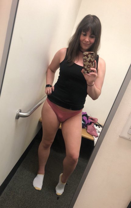 dicks at dicks https://t.co/7RFWlUo8VS