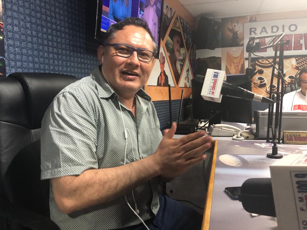 Ya estamos al aire en #LosFutboleros con Tom Coreas en la previa de #ElClásico de #LaLiga Española y del fútbol naciola! ⚽️🎧