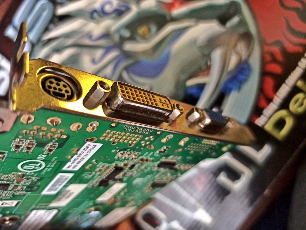 bruno__sa's tweet photo. This video card is my latest pride and joy. The Geforce 7800gs AGP was released in 2006 and it's one of the fastest AGP cards available.
#retropc #pcgamer #retrogames #geforce #nvidiageforce
#retropcbuild #retropcgames #retrogameroom #RetroGameSearch https://t.co/Yan92qvmji
