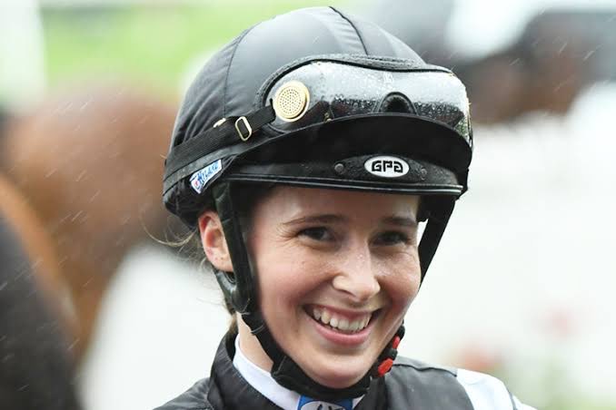 FriendsofMrEd's tweet photo. Good luck today to our jockey ambassador @GCartwright93 on all of her rides @racing_qld / @DoombenRacing and good luck to all the owners and connections.
#fredapp #horseownersexperience https://t.co/eOQHYioaTv