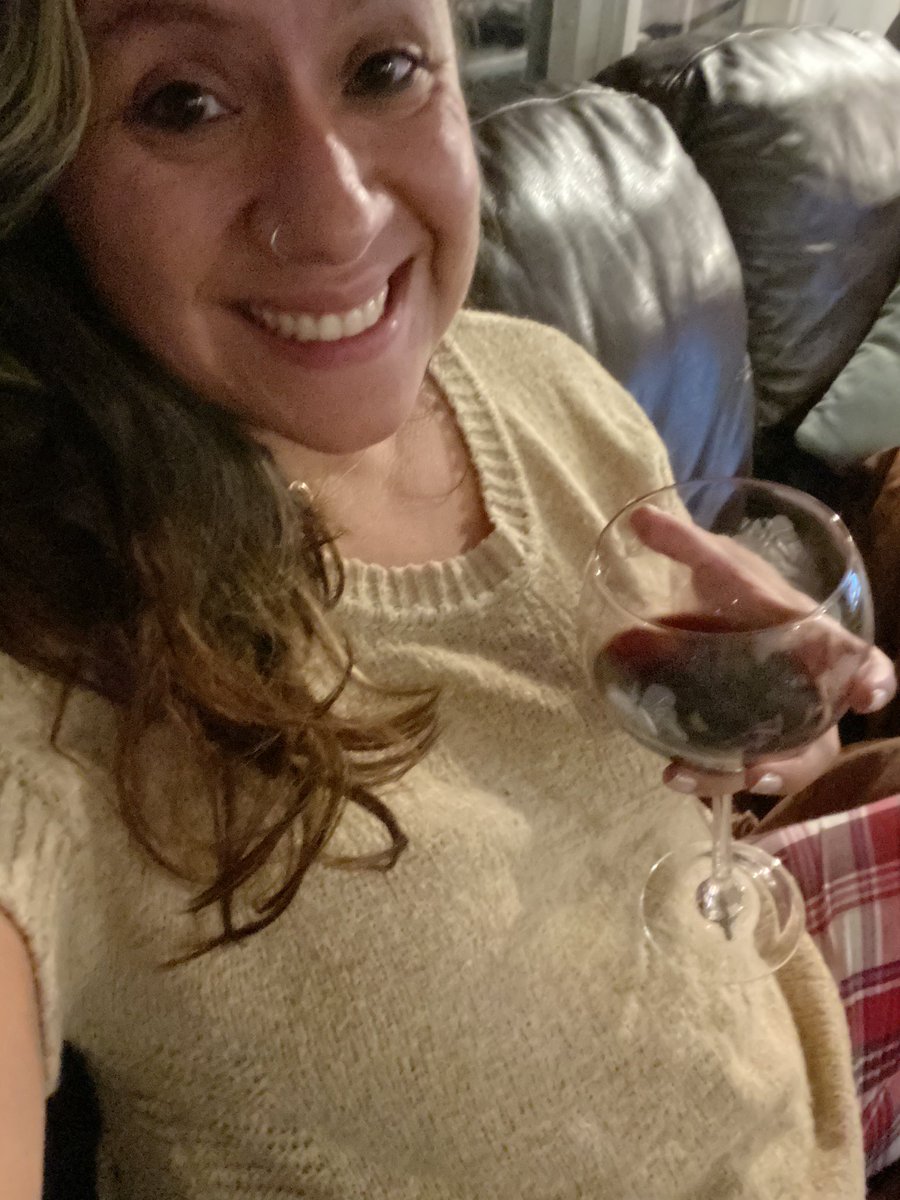 nancy_p_1015's tweet photo. We were gonna sneak out for fancy dinner but Penelope wasnโt feeling well
Silver lining date night is nice top paired w my fanciest pjs โค๏ธโค๏ธ my date also fell asleep (score tv to myself ๐
#momlife #datenight #cheers #friday #shemadeamiraculousrecovery #nomakeuprequired ๐ฅณ๐ฅณ https://t.co/7C1r4guUUv