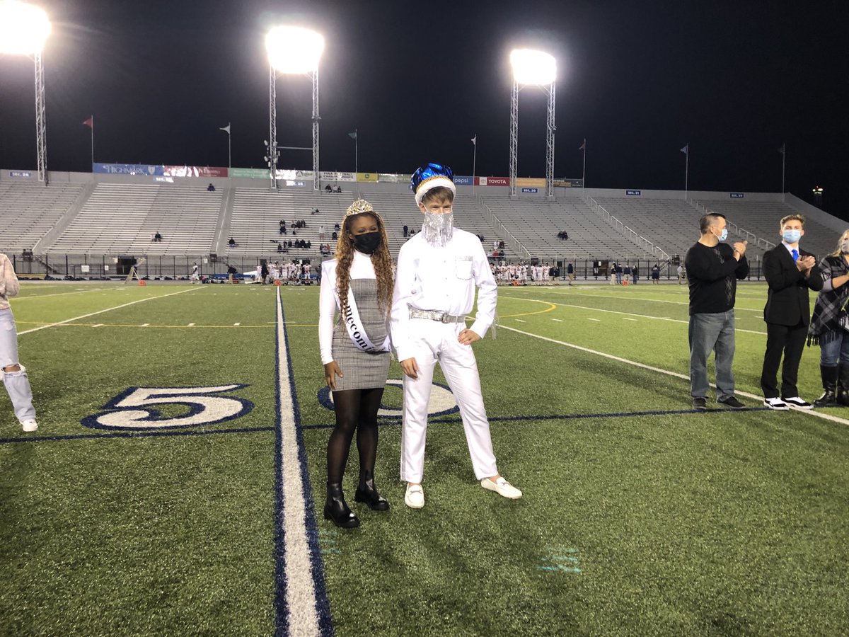 jhanula's tweet photo. Congratulations to Queen Dale Sanders and King Timothy Koons. Congratulations to the entire LDHS 2020 Homecoming Court. https://t.co/1Wj3qPC8tp