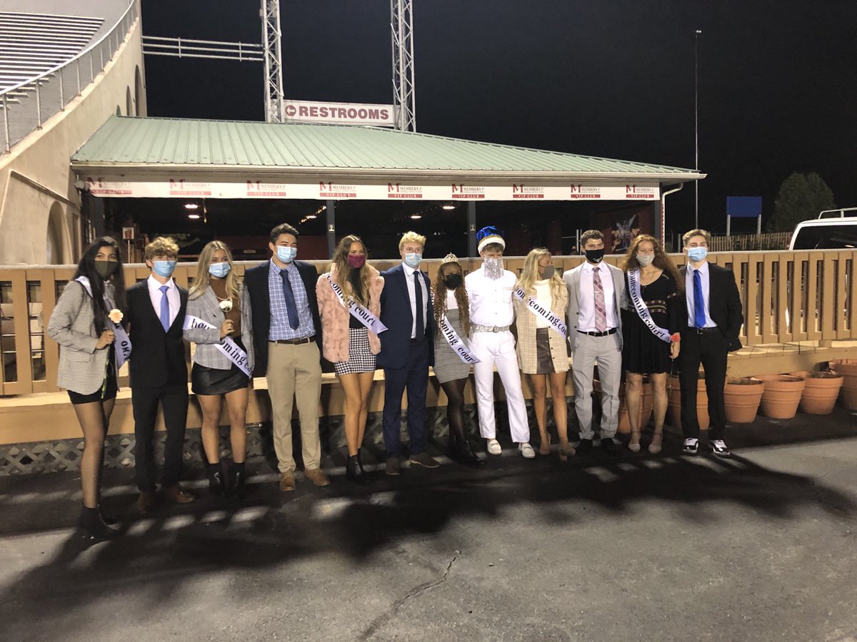 jhanula's tweet photo. Congratulations to Queen Dale Sanders and King Timothy Koons. Congratulations to the entire LDHS 2020 Homecoming Court. https://t.co/1Wj3qPC8tp