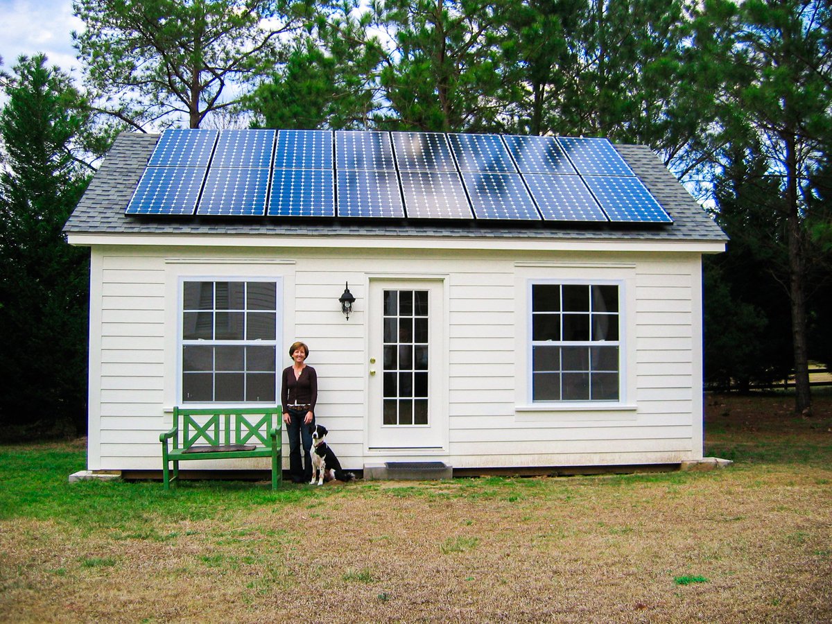 PPMSolar's tweet photo. Survey says that going solar will automatically make 2020 a better year! β
#PPM #powerproductionmanagement #solar #gosolar #solarpowered #solarenergy #solarpanels #solarinstallation #worldofsolar #green #gogreen #gainesville #gainesvillesolar #surveysays https://t.co/hNFYf54BLh