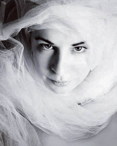 cameradoll's tweet photo. #photography #selfportrait #femalephotographer https://t.co/2SVauvEVu9 https://t.co/bUyFX9UWZm