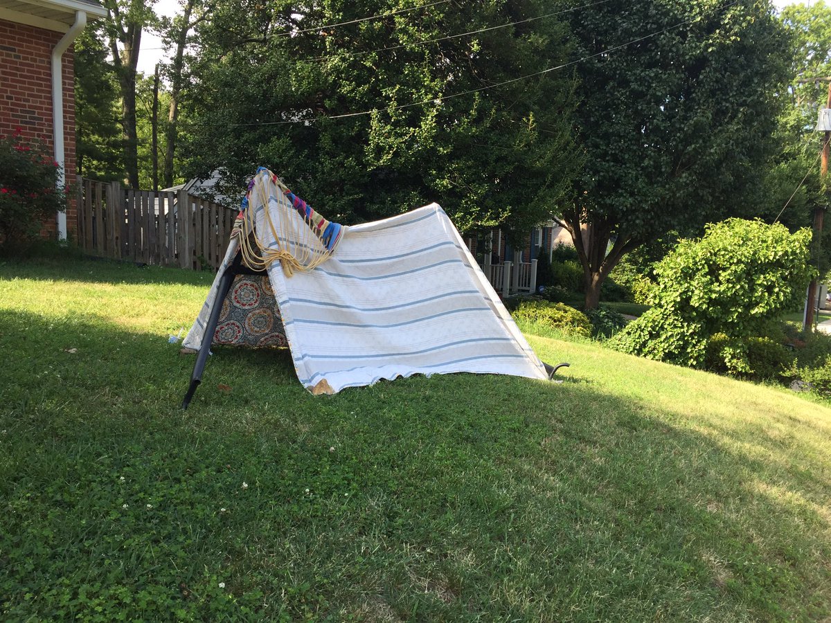 PeggyAshbrook's tweet photo. @100Kin10 @museumofscience @ECSIF Designing a shelter out of a tablecloth, hammock, and random pieces of tubes. #earlyengineering https://t.co/PaaoVULSfp