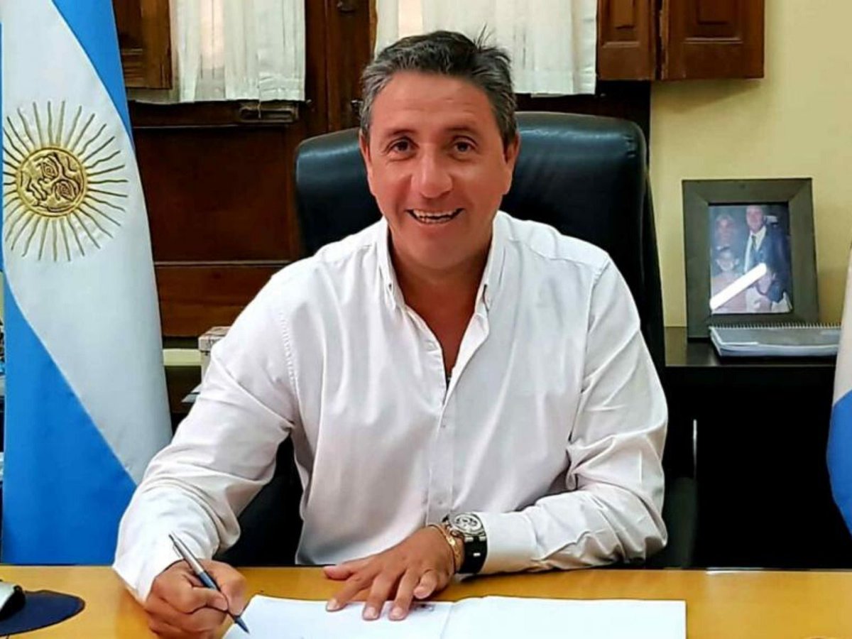 canalccordoba's tweet photo. #Salibi pidió que se consulte a los #intendentes antes de decidir sobre las #restricciones
El Intendente de #Mendiolaza ya se había expresado para que gastronómicos pudieran atender, cuando se establecieron las restricciones a comienzos de octubre.
https://t.co/b9WqfUvqCN https://t.co/xXxlTVML4D