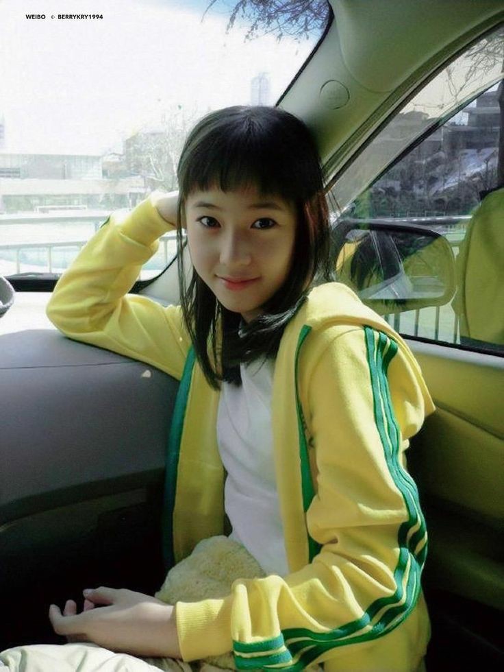 Happy birthday to my favorit girl on earth, Krystal Jung. I wish u happiness i love you. I always do 