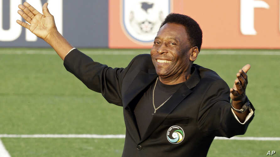 Happy 80th birthday to the one and only, O Rei, @Pele! Thank you for everything you have done and are doing to inspire us all on and off the field! Help celebrate @Pele's birthday by exchanging jerseys with him @pelegacy10!