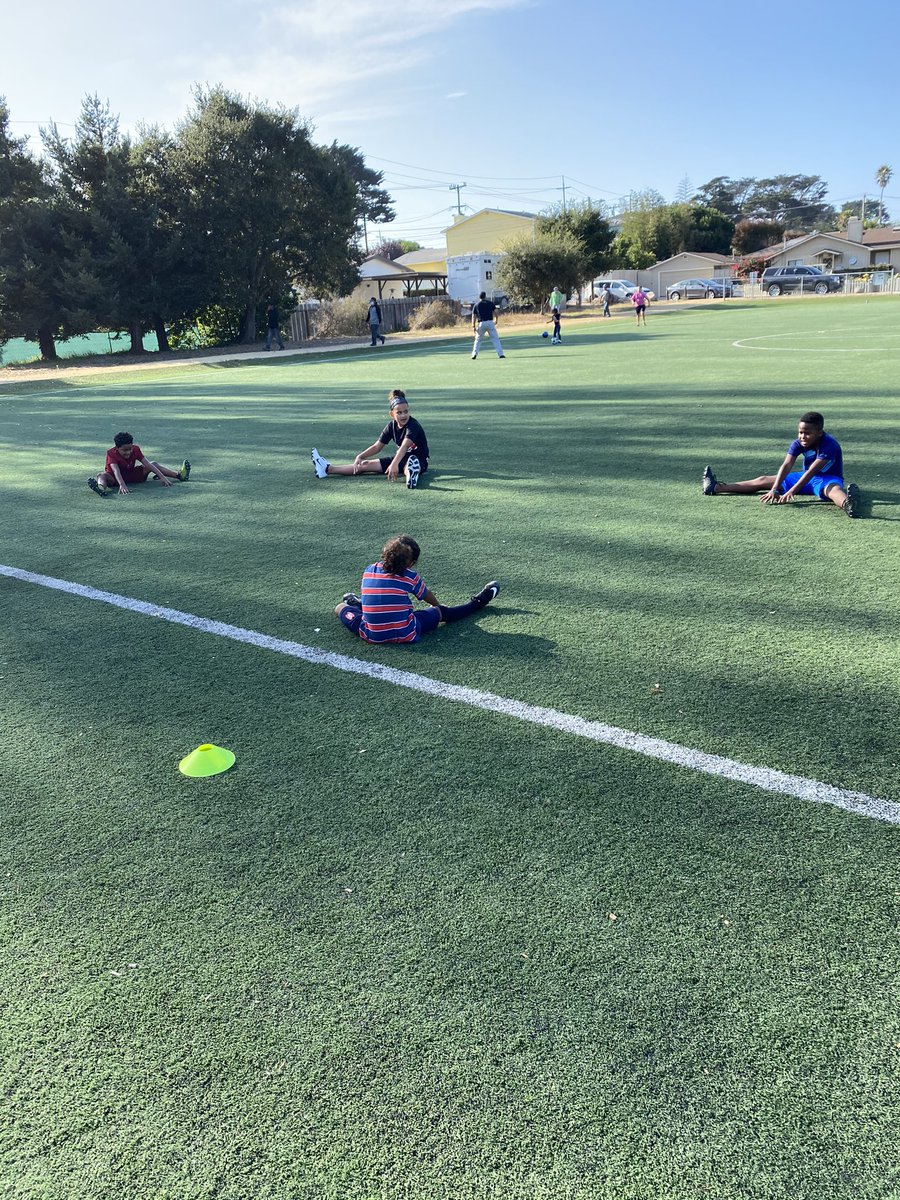 Stingrizay's tweet photo. Another great session today these boys worked so hard today!
Pushing each other, encouraging each other & holding each other accountable.
Most of all having fun & getting better.
Bigger, Stronger, Faster!
#Grinding #HardWork #DR1 #GD3 #LoLo #Jayceon
ππΎββοΈπ¨π¨ππͺπΎ https://t.co/W0uiGgLTxc