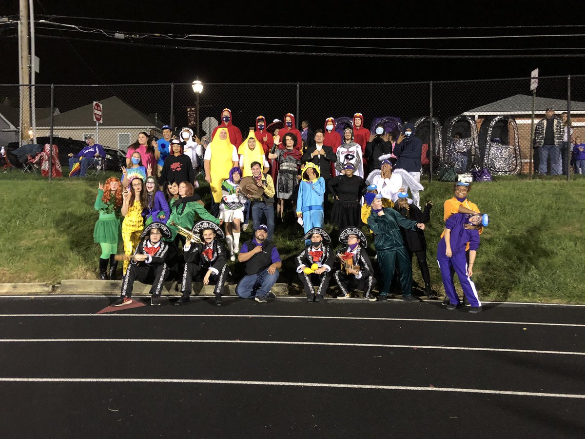 PHSCTigerBand's tweet photo. Great group of Seniors, great memories!  Go class of 2021!!! https://t.co/2kluYZP8rU