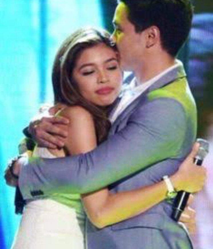 SHELAVSTAN's tweet photo. #ALDUB5thTPAnniversary

Same embrace, same kiss on the temple!

Good morning MAICHARDNATION https://t.co/7uY3xDCTFM