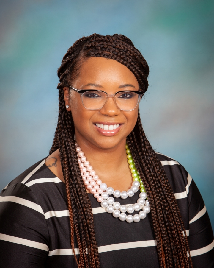 desotoisdeagles's tweet photo. We are excited to announce the selection of DeSoto ISD School Board Trustee Dr. Tiffany Clark for Leadership TASB Class of 2021. Read more on our website: https://t.co/eisGy7qOOe https://t.co/kX4ZNx3Qv6