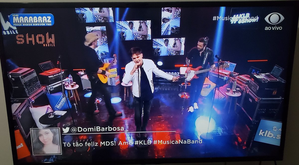 DanielaMorais19's tweet photo. Isso sim é sofrencia! @klb @KikoKLB @brunoklb @LeandroKLB #klblive #MusicaNaBAND https://t.co/3ybgLuOjyK