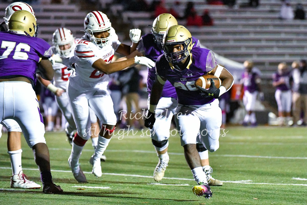 RickyRick_Photo's tweet photo. 2020-10-23 - action from @ccpfootball visiting @CBCFootball. Coverage for @STLhssports @cbcstlathletics @CCPAthletics #football #314sports #314prep #cbc #chaminade https://t.co/9MexZBuy9C