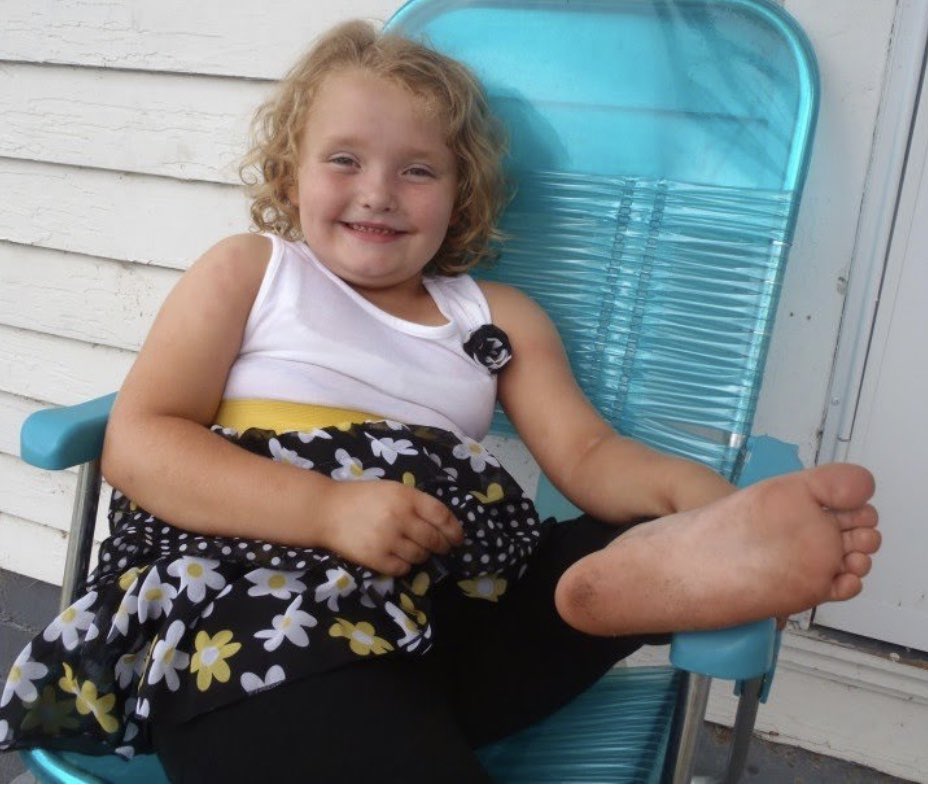 RabbleRooster's tweet photo. Remember when Honey Boo-Boo was the trashiest thing on television?

I miss those days.

Here’s to you, Boo. https://t.co/sGTrOxEAsn