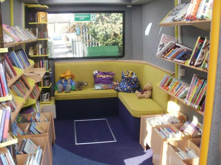 Leeds Mobile Library tweet media