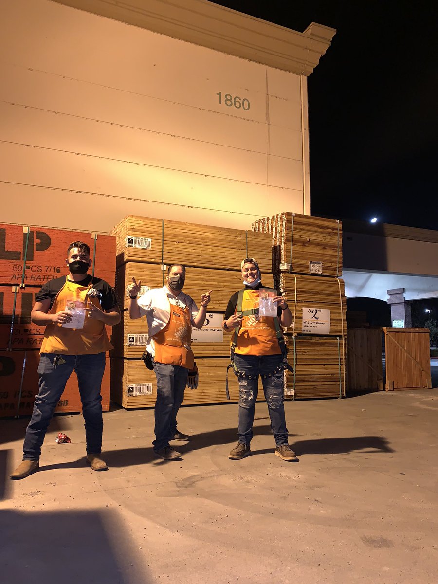 Jordan and Mauricio receiving some well deserved Homer Badges for always giving maximum effort and passion to every job they do no matter what the task. Blessed to have you both on are team