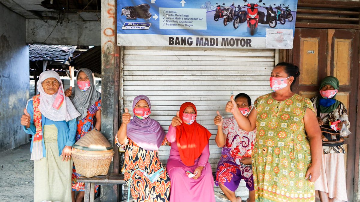 pdipgrobogan's tweet photo. Kegiatan pagi ini bersepeda santai, dengan membagikan masker gratis kepada masyarakat di Kab. Grobogan
#grobogansemakinhebat
#sribambang
#pdiperjungan
#lanjutkan
#grobogan https://t.co/5aC9xAwE3u