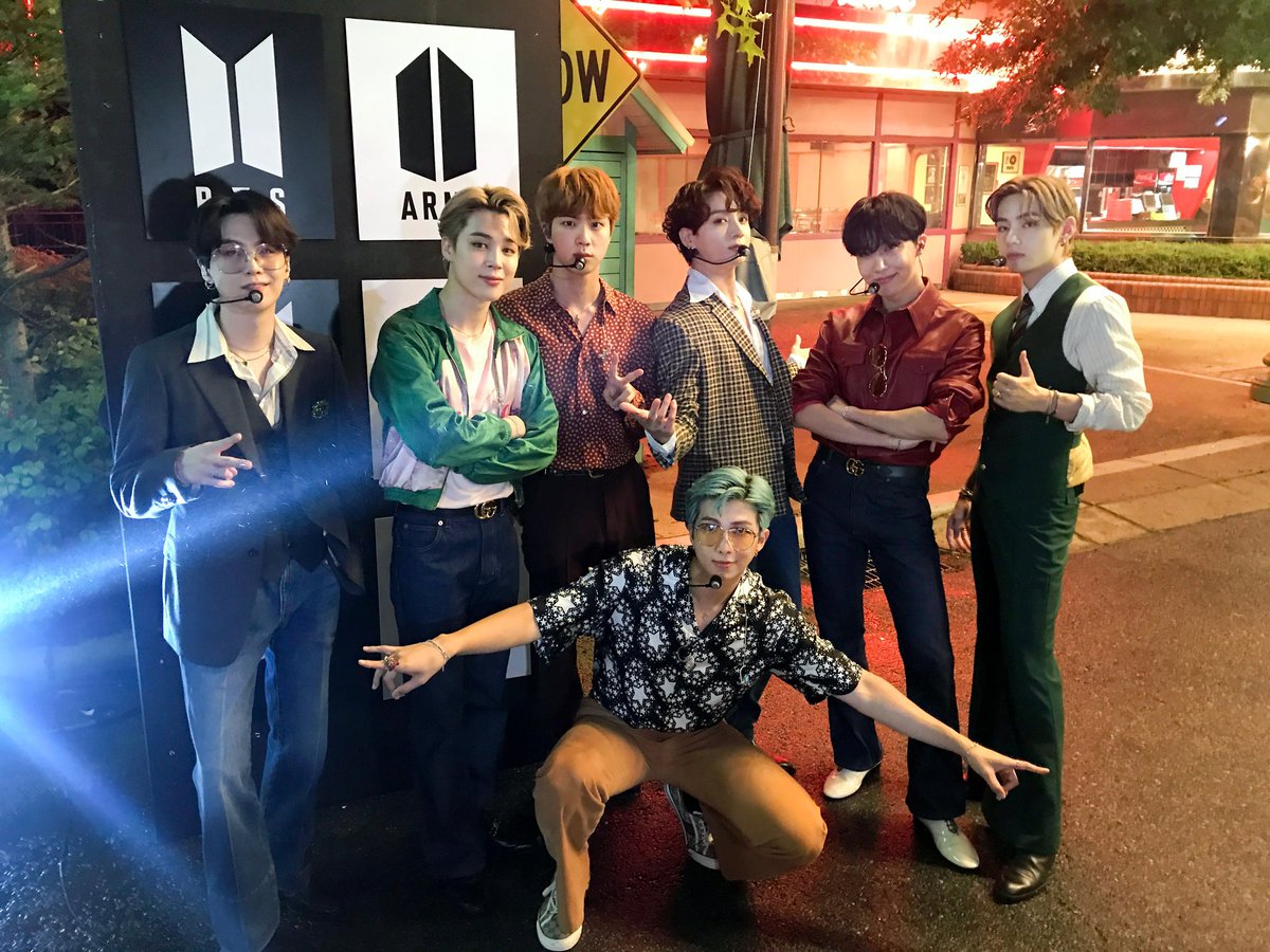 Withyou_KV's tweet photo. 1รีทวิต ☘️ = 1คะแนนโหวต ☘️

รีไปเลยค่าาาา 🔥🔥🔥🔥

I  Vote for #Dynamite for #TheSong #PCAs @BTS_Twt https://t.co/SU9on4duKq