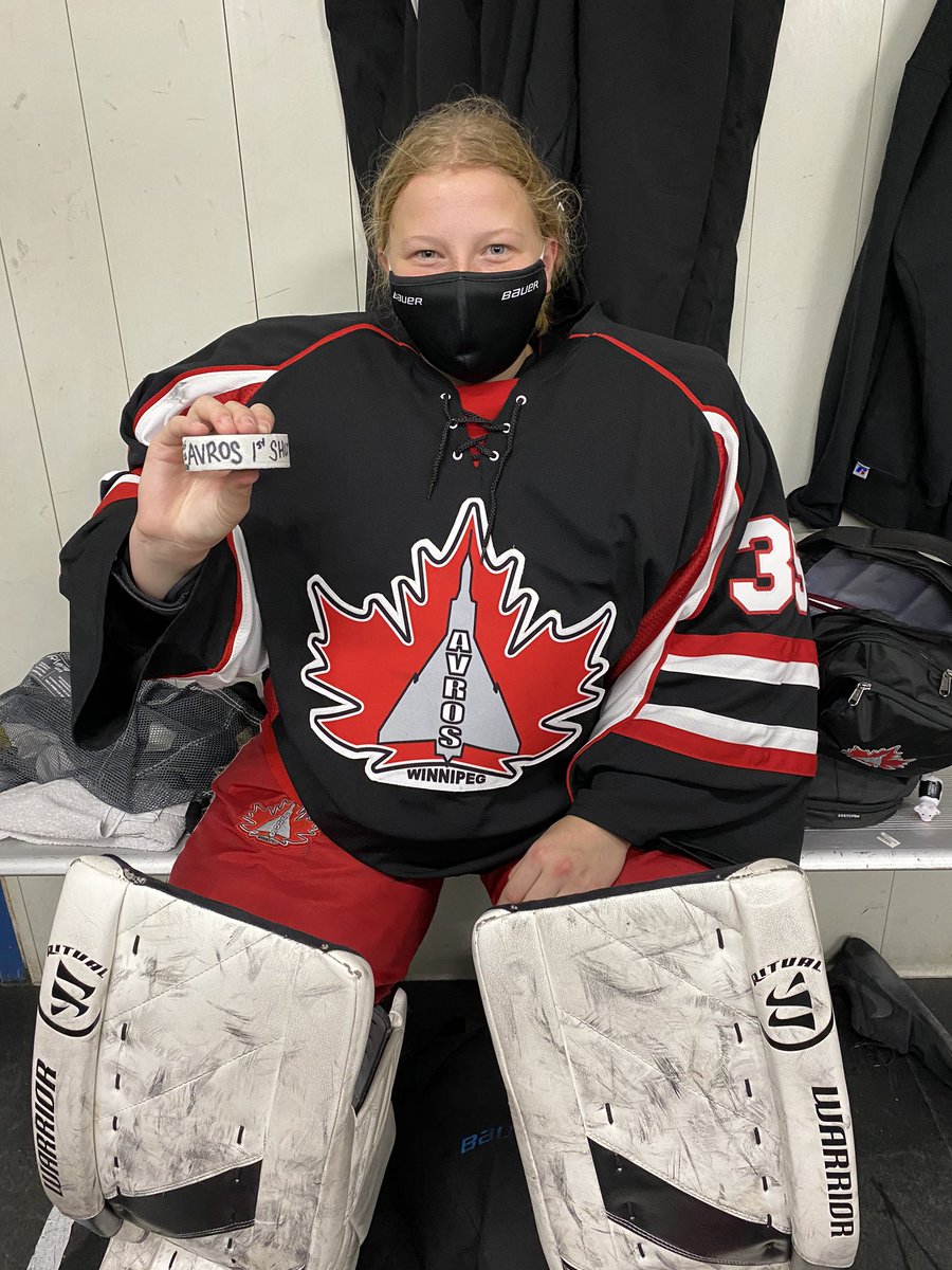 WinnipegAvros's tweet photo. Congrats to Jenna Goertzen who picked up her first Avros shut out tonight. Jenna turned away all 15 Lightning shots and handled the puck with confidence including advancing the play on the penalty kill. #noexcuses. https://t.co/UJV6VOGDQK