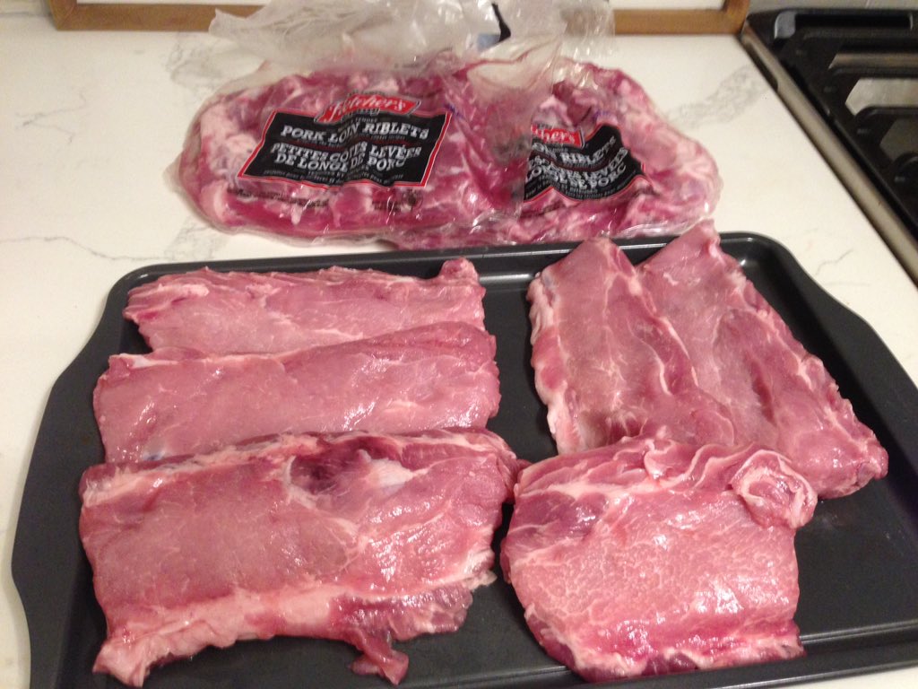 jay_eatz's tweet photo. Prepping for tomorrow's smoke #ThisGrillLife #Grillingchats #fallbbq https://t.co/M7nWDwi8Zt