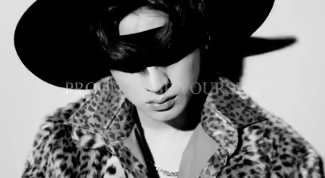 iamboredomm's tweet photo. He got some chanwoo's vibe i love it yass our queer king💅💅💖💖
#MOTHxGULF https://t.co/lkecscJGIc