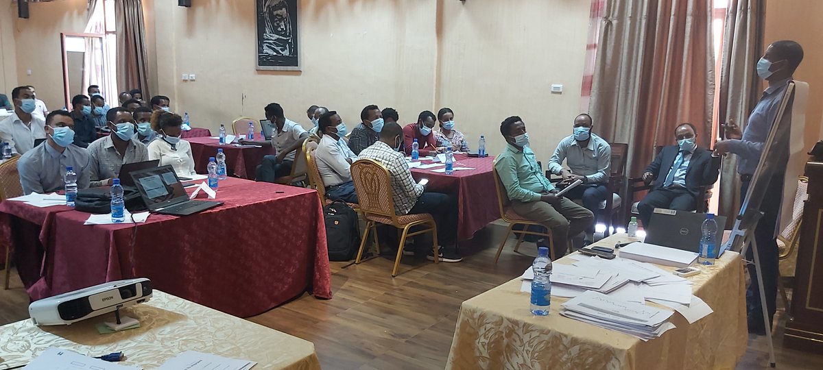 CollegeBdu's tweet photo. የጥበበ ግዮን ስፔሻላይዝድ ሆስፒታልን የሕክምና አገልግሎት የጥራት ልህቀት ማዕከል ለማድረግና የነበረውን የሕክምናና የመማር ማስተማር ቅንጅት ለማጎልበት  በጤና ጥበቃ አዘጋጅነትና በIHI Ethiopia አጋርነት የግምገማ እና የምክክር መድረክ ተካሄደ። https://t.co/Jw0ojVANxY