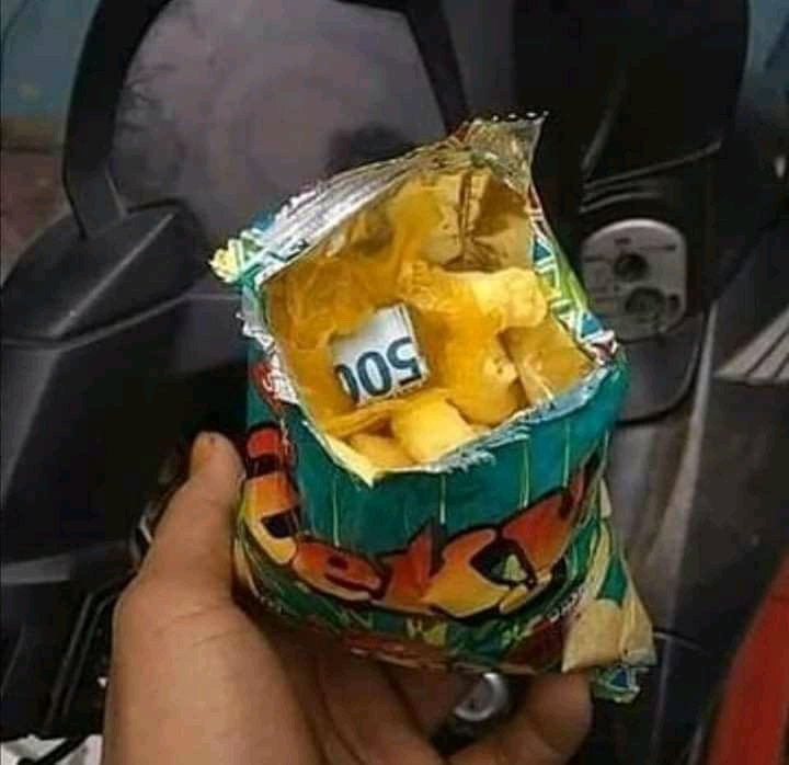 Anak kecil generasi hp miring mana paham yeet!