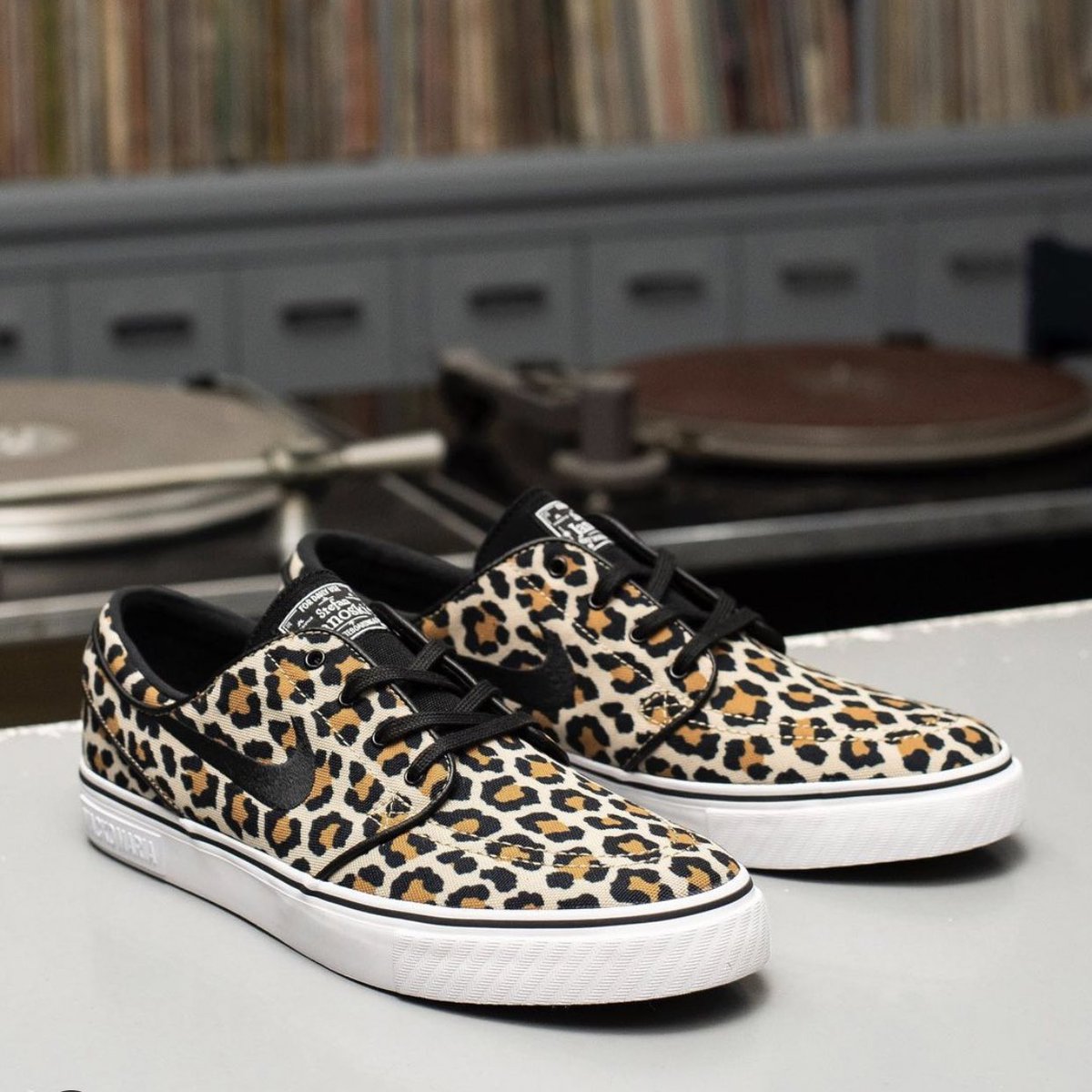 ワコマリア】 オンライン 10/29 店頭 10/31 WACKO MARIA × NIKE SB