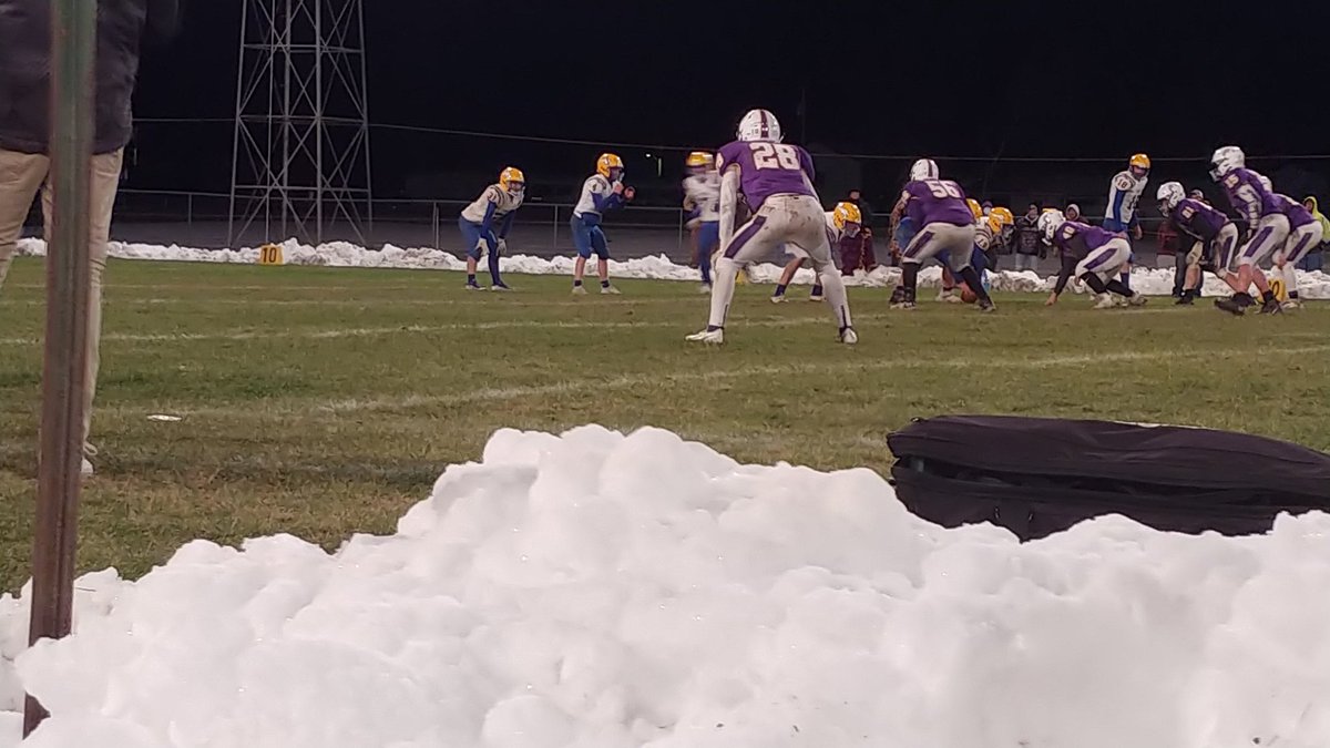 BrickedAndroid's tweet photo. Winter football came early.
#GoFrederic https://t.co/6zYP0HnoaS