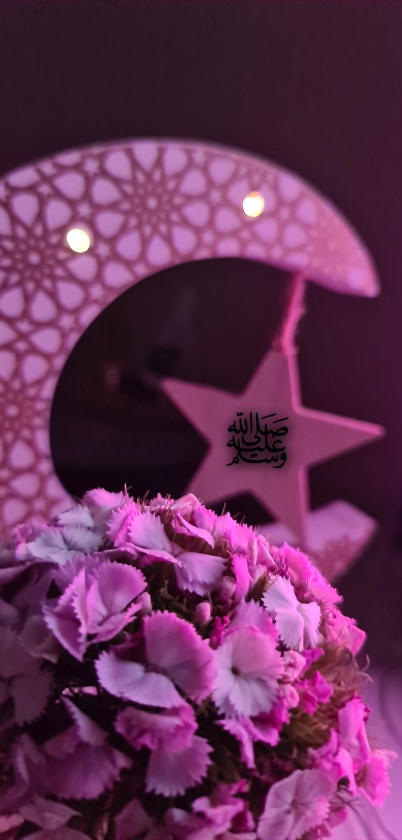 fa_fooz's tweet image. ب أبي وامي انت يارسول الله ...اسأل الله ان يرينا فيكم عجائب قدرته  #الا_رسول_الله_يافرنسا