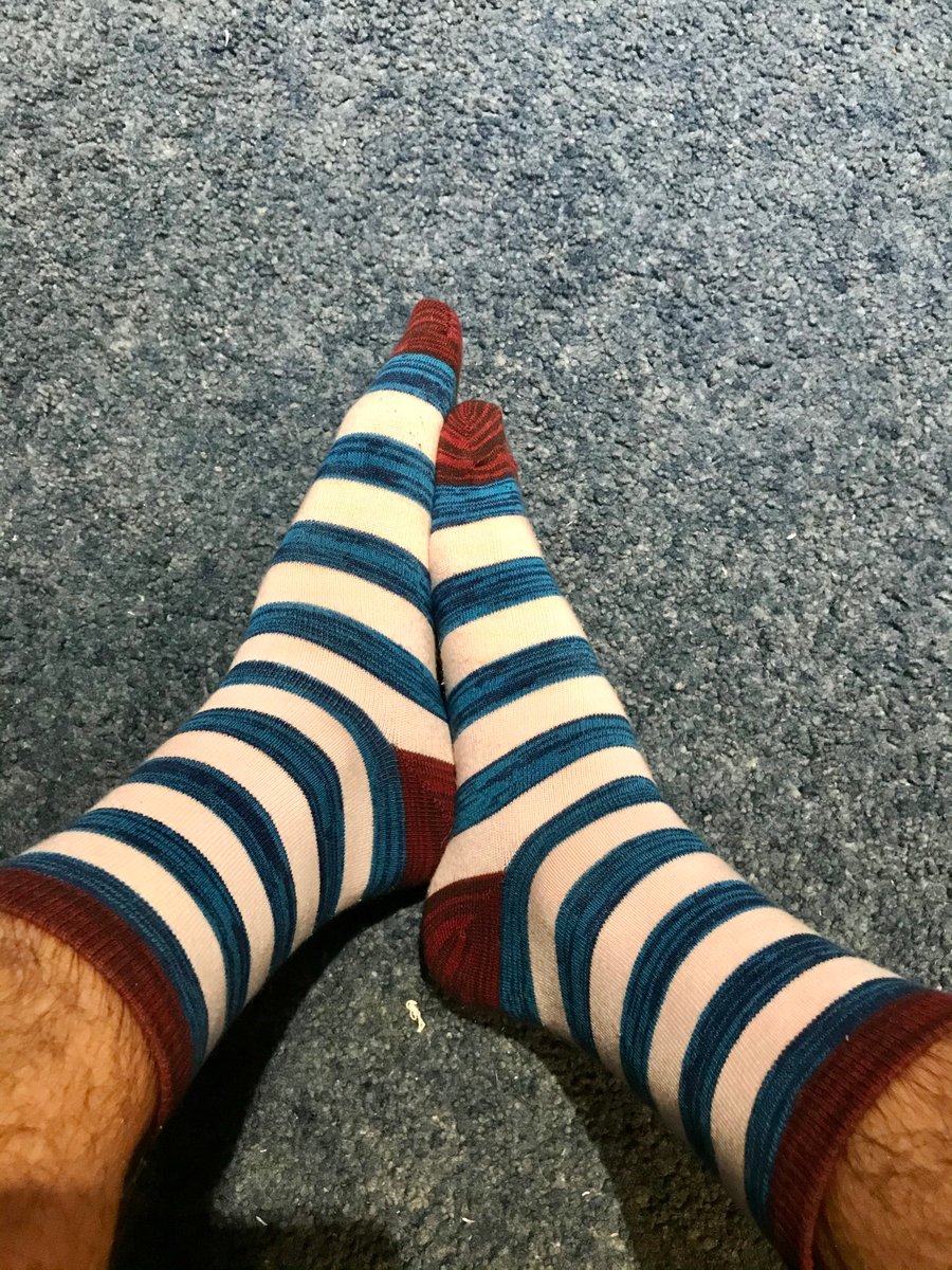 LoverOfSocks's tweet photo. Wearing this cozy and fun socks to sleep tonight! #sleepsocks #bedsocks #sockfetish https://t.co/G4g2UoOdaI