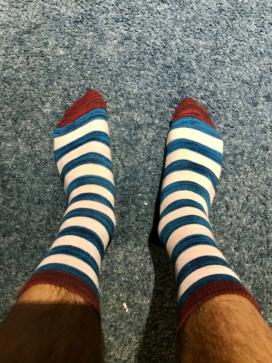 LoverOfSocks's tweet photo. Wearing this cozy and fun socks to sleep tonight! #sleepsocks #bedsocks #sockfetish https://t.co/G4g2UoOdaI