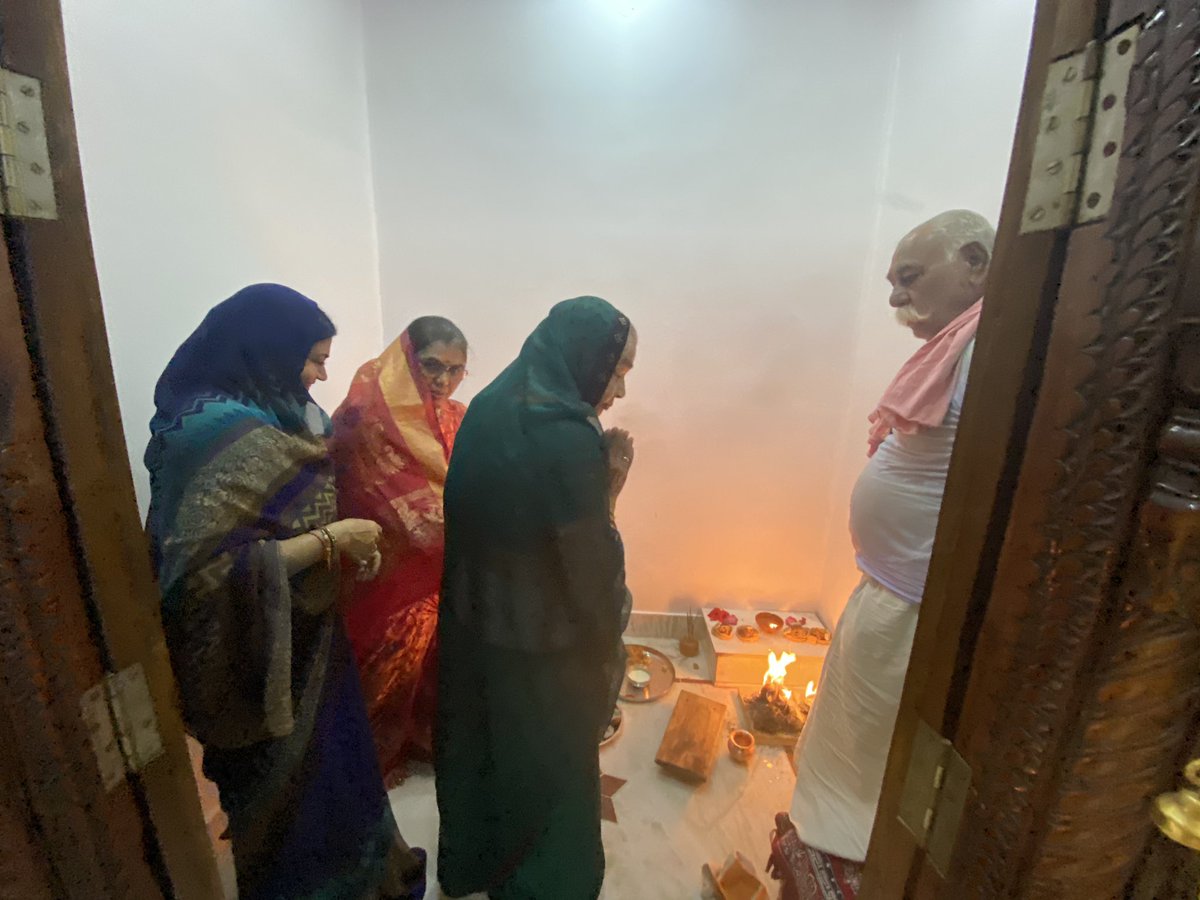Prahlad Singh Patel ( वृक्ष से जल, जल से जीवन) tweet media