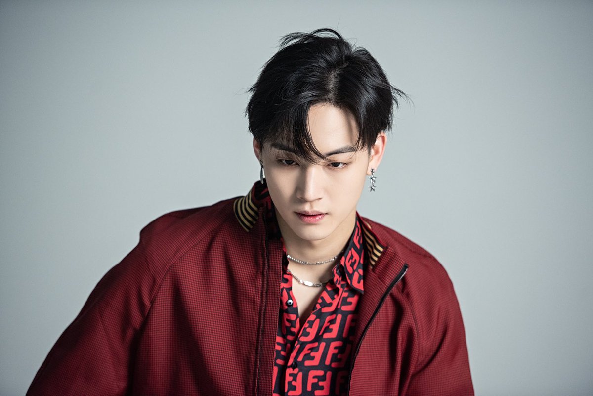 lim jaebeom did not let the girls breathe on this day #GOT7  #갓세븐  @GOT7Official