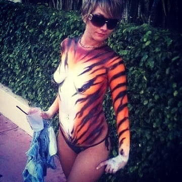 Its not Thursday,  but here is a throwback...  Rawr! https://t.co/t0nS3wTXyf