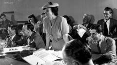 UN_Women's tweet photo. Today is #UNDay, which marks the anniversary of the @UN Charter's entry into force in 1945.
Only 4 women were among the 850 delegates who signed the founding document of the organization:
🇧🇷Bertha Lutz
🇩🇴Minerva Bernardino
🇺🇸Virginia Gildersleeve
🇨🇳Wu Yi-fang
#UN75 https://t.co/UzwtvoIURu