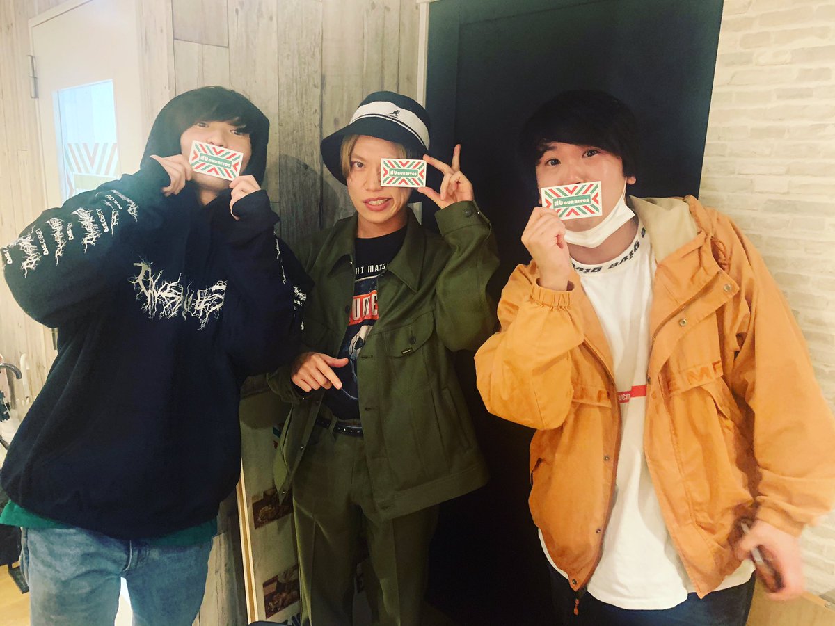 NuBurritos's tweet photo. 🌯下北沢NUブリトー🌯
昨日は本当にたくさんの方にご来店いただきありがとうございました‼️
04 Limited Sazabys GENさん
FOMAREアマダシンスケさん
&オグラユウタさん
も遊びにきてくれました!!
ご来店ありがとうございます🌮🍻
.
#NU_BURRITOS https://t.co/hvvVqYgNQP