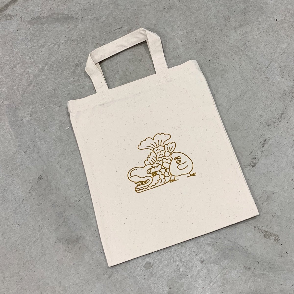 【お知らせ】
今日明日開催の『明るい未来』in SOCIAL TOWER MARKETにシルクスクリーンの図案で参加させていただいてます!
お出かけ日和の週末です?
名古屋近辺の方はぜひ✌️