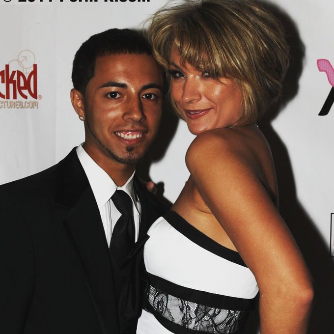 Another throwback...  R.I.P Presley Bangs XXX  Its been a decade but it was an honor to walk the red