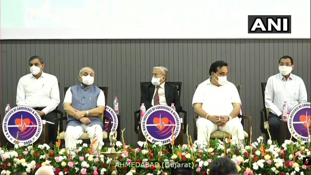 Delhi: PM Modi to inaugurate 3 key projects in Gujarat, via video link. 

He'll launch ‘Kisan Suryodaya Yojana’ & inaugurate Paediatric Heart Hospital attached with UN Mehta Institute of Cardiology & Research Centre & Mobile App for telecardiology at the Ahmedabad Civil Hospital.