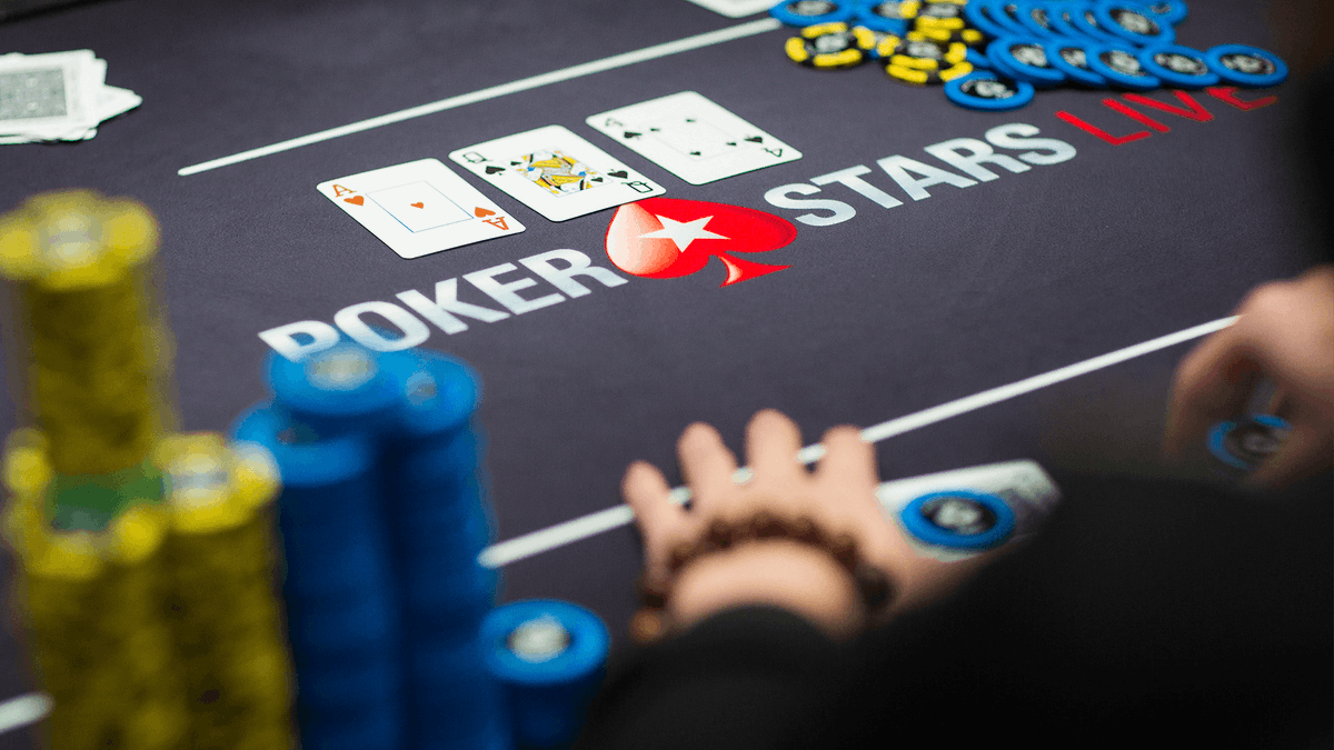PokerStarsJapan's tweet photo. PokerStarsスクールの新しいレッスンを投稿しました！
オッズの知識を更にアップしましょう。
「3. ポットオッズ、インプライドオッズ、リバースインプライ オッズ」 https://t.co/I68N37V0iP https://t.co/s46XzkrscS